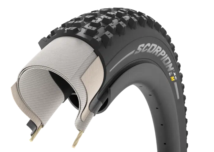 Pirelli Scorpion XC M TLR tire internal construction