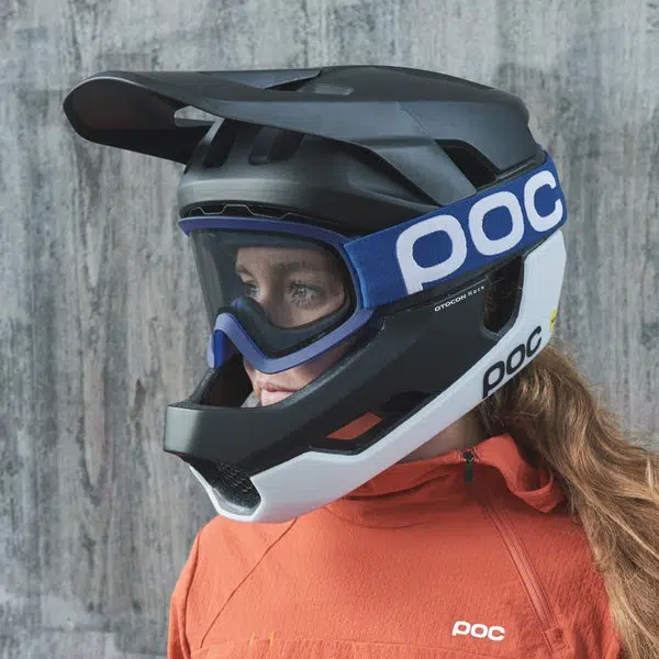 Woman wearing POC Ora Bike Goggles Side View 2 Opal Blue