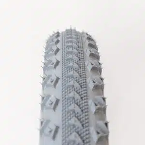 Ultradynamico Rose Race Tire tread patter head on
