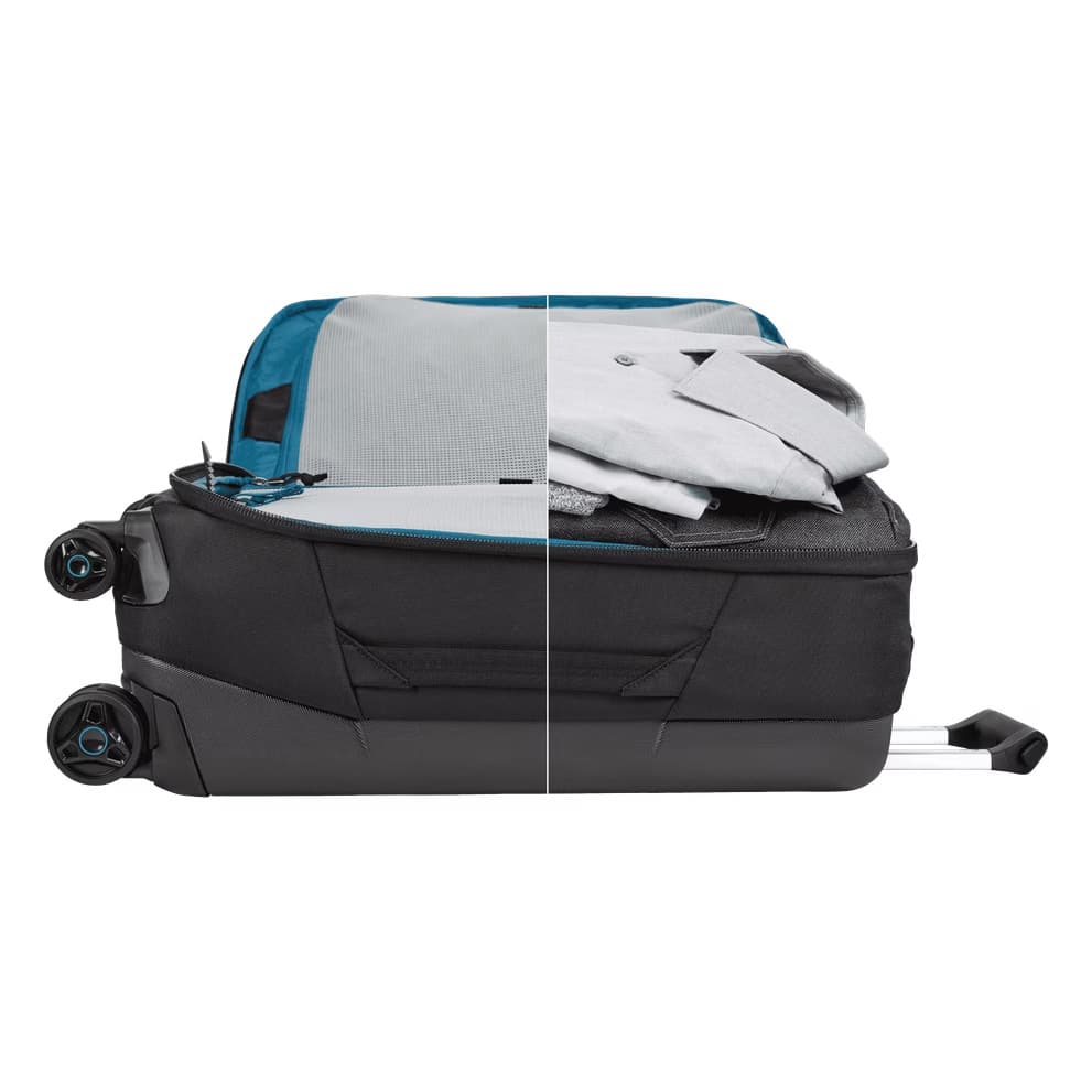 THULE Subterra Carry On Spinner packing
