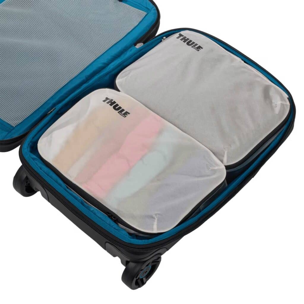 THULE Clean/Dirty Packing Cube two inside carry on luggage