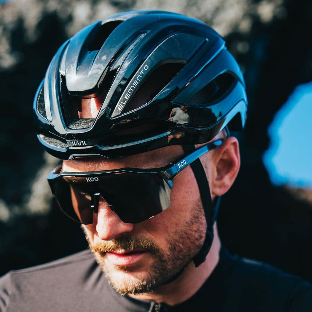 Kask Elemento Helmet Black on man
